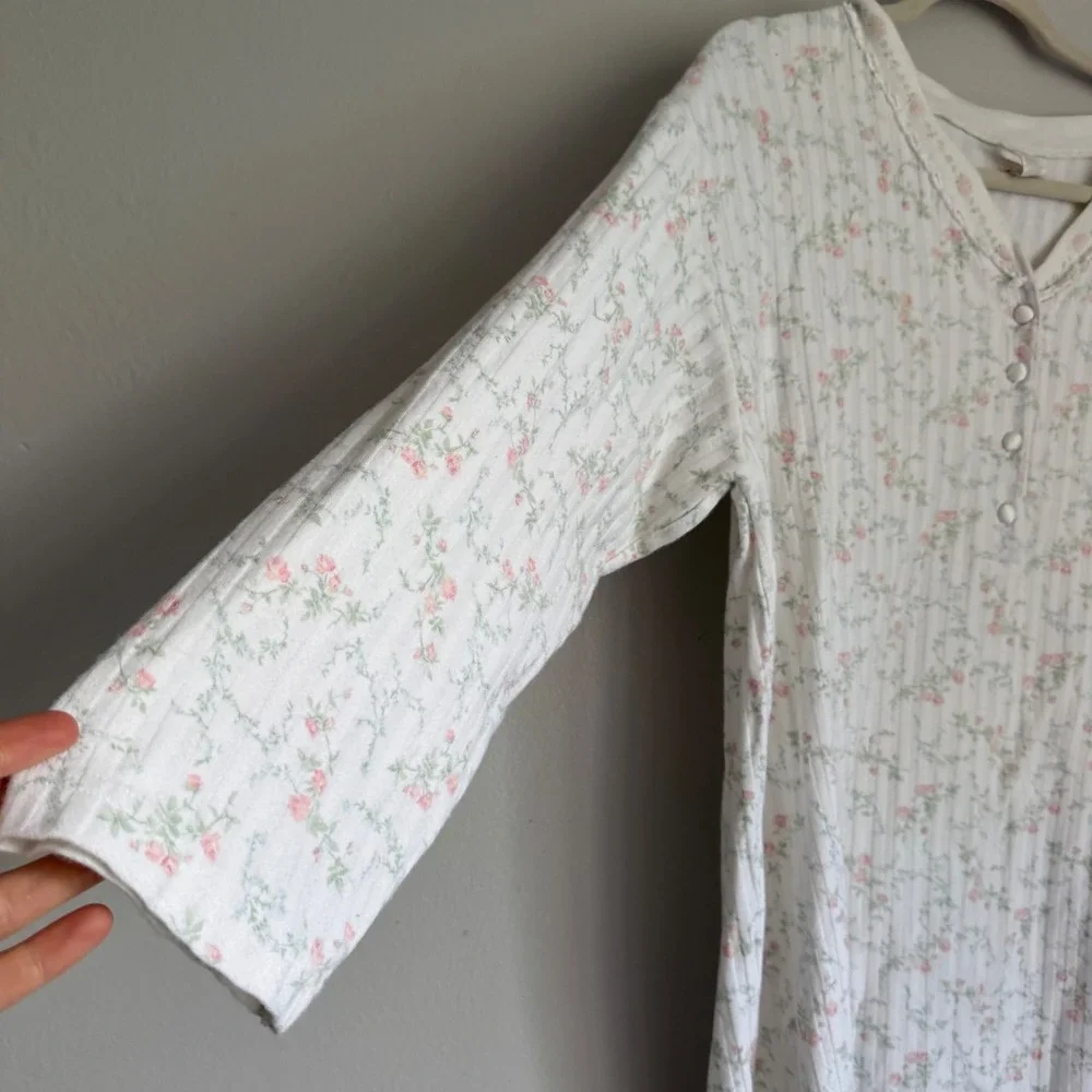 Aria Women White Floral Pointelle Knit Nightgown Henley Sleep Shirt M Mumu‎